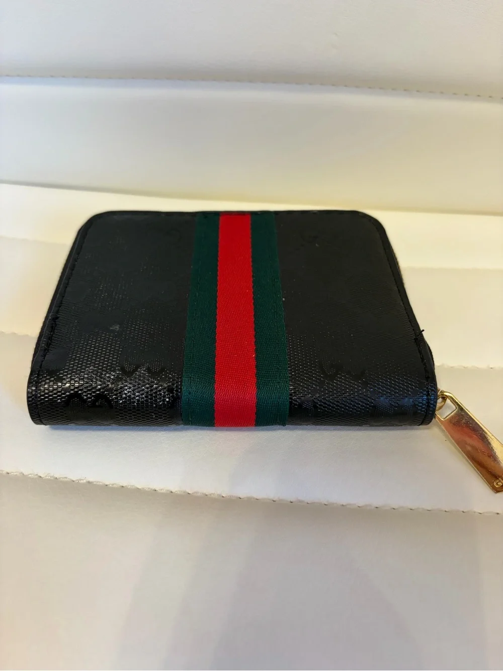 GG Collection compact zip